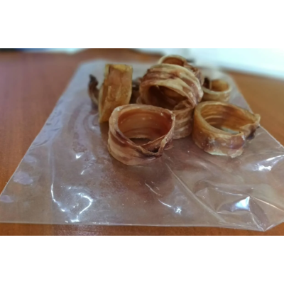 Лакомство для собак сушеная говяжья Трахея резаная 1 кг